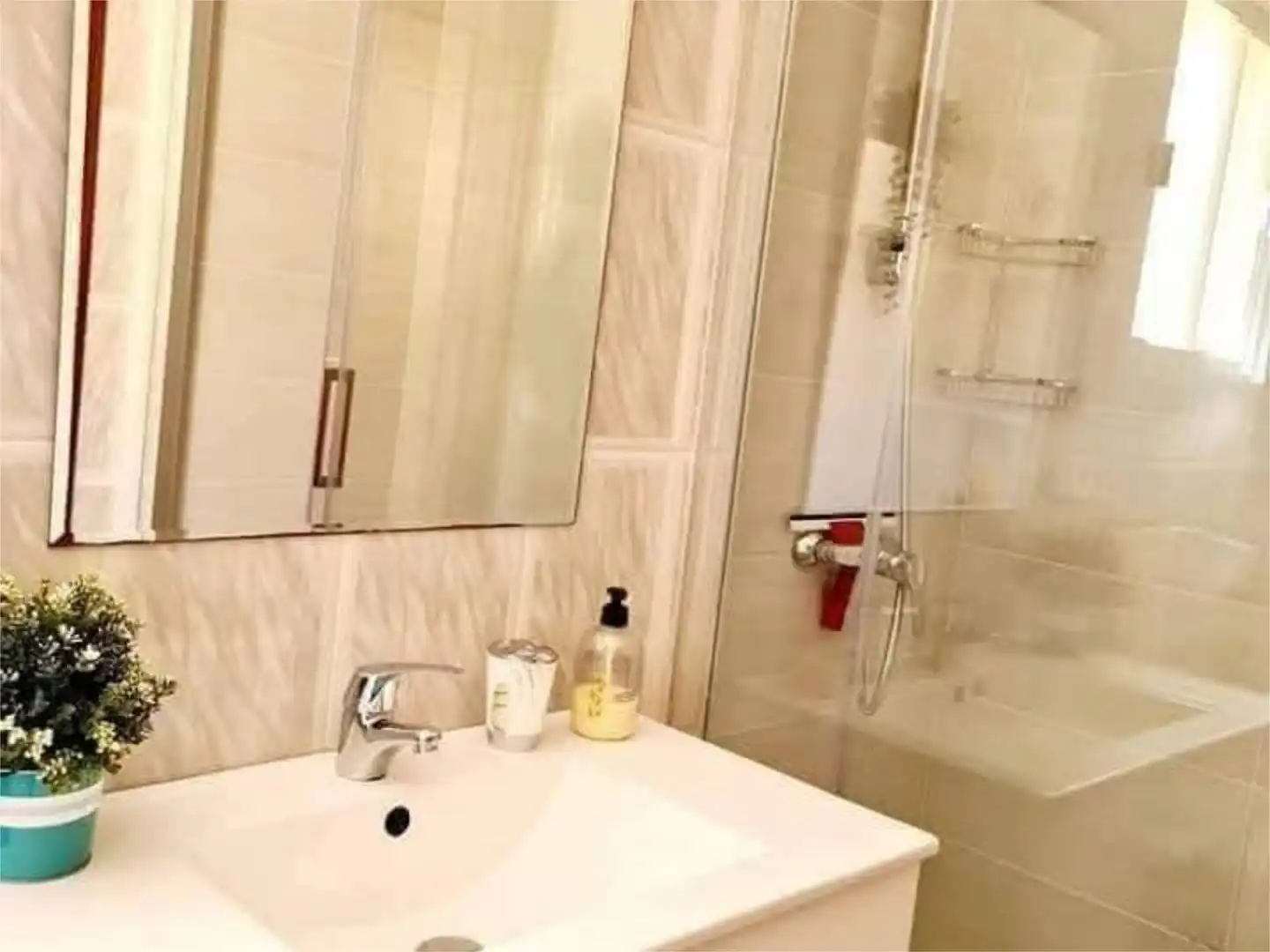 Flat for rent in Calle Trocadero, 1, La Carihuela - Los Nidos