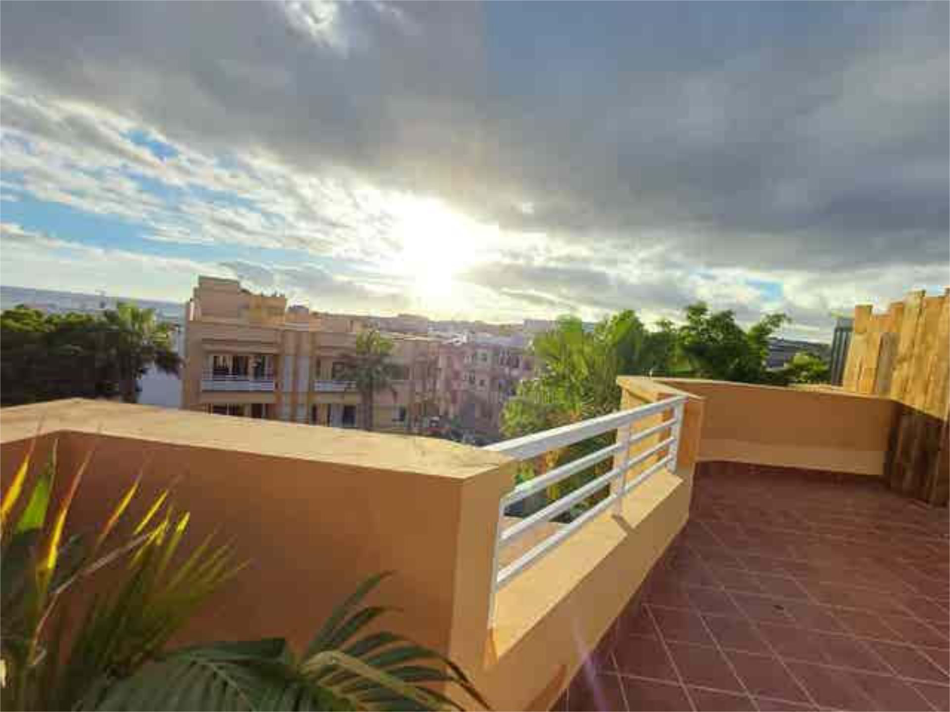 Außenansicht von Dachboden zur Miete in Granadilla de Abona mit Terrasse und Möbliert