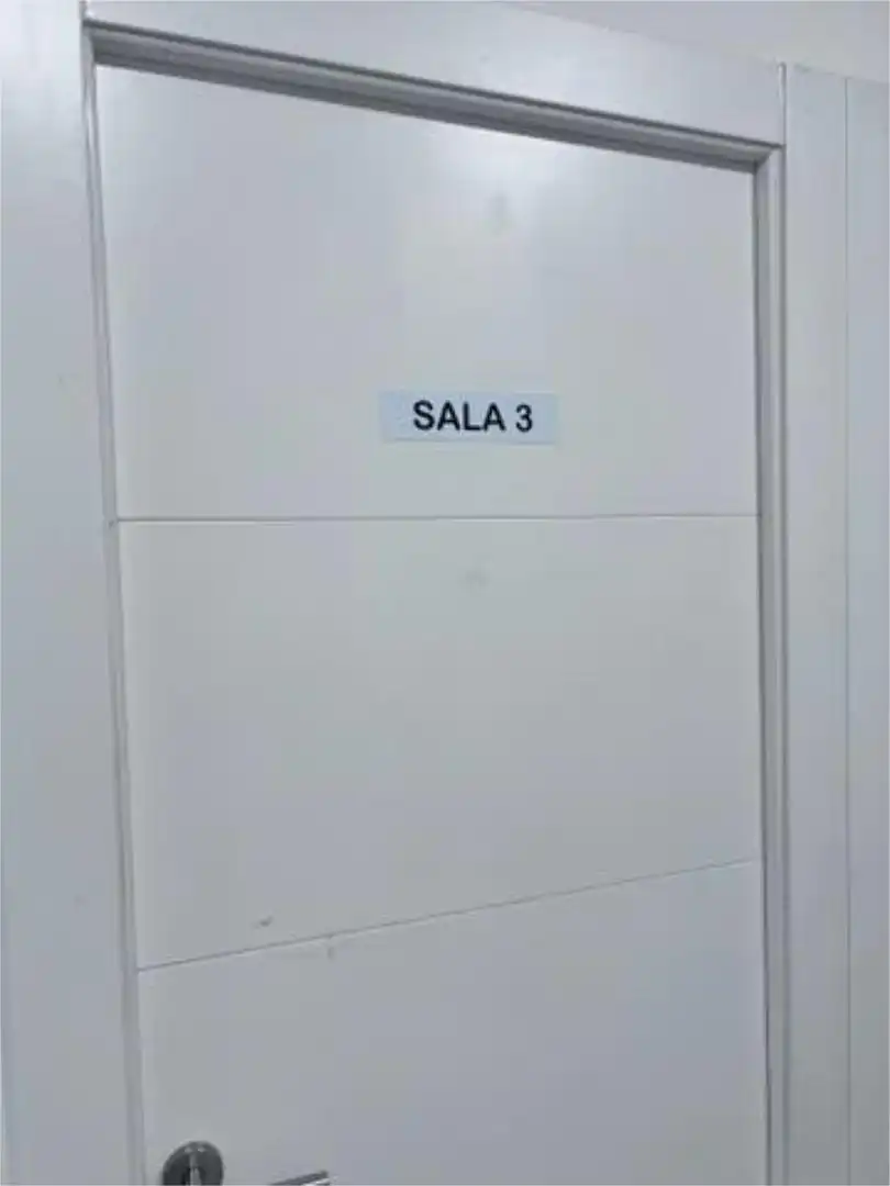 Büro zur Miete in Barrio de Delicias Büro zur Miete in Zaragoza mit Klimaanlage