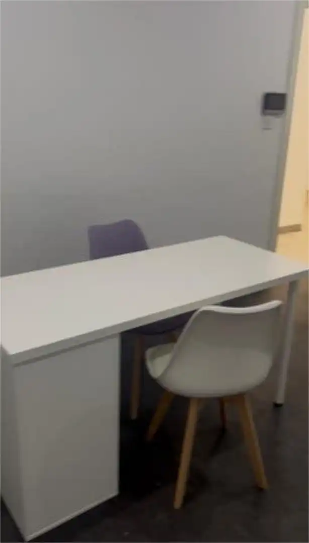 Büro zur Miete in Barrio de Delicias Büro zur Miete in Zaragoza mit Klimaanlage