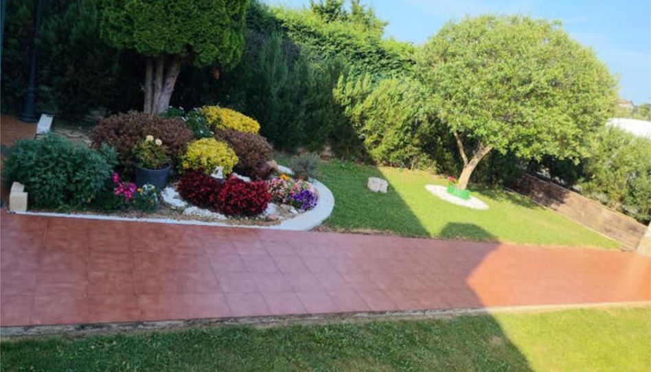 Detached homes for sale in Aldekoena - Artatzagana - Sarriena, Leioa - image 1 Photo 1 of Detached homes for sale in Aldekoena - Artatzagana - Sarriena, Leioa