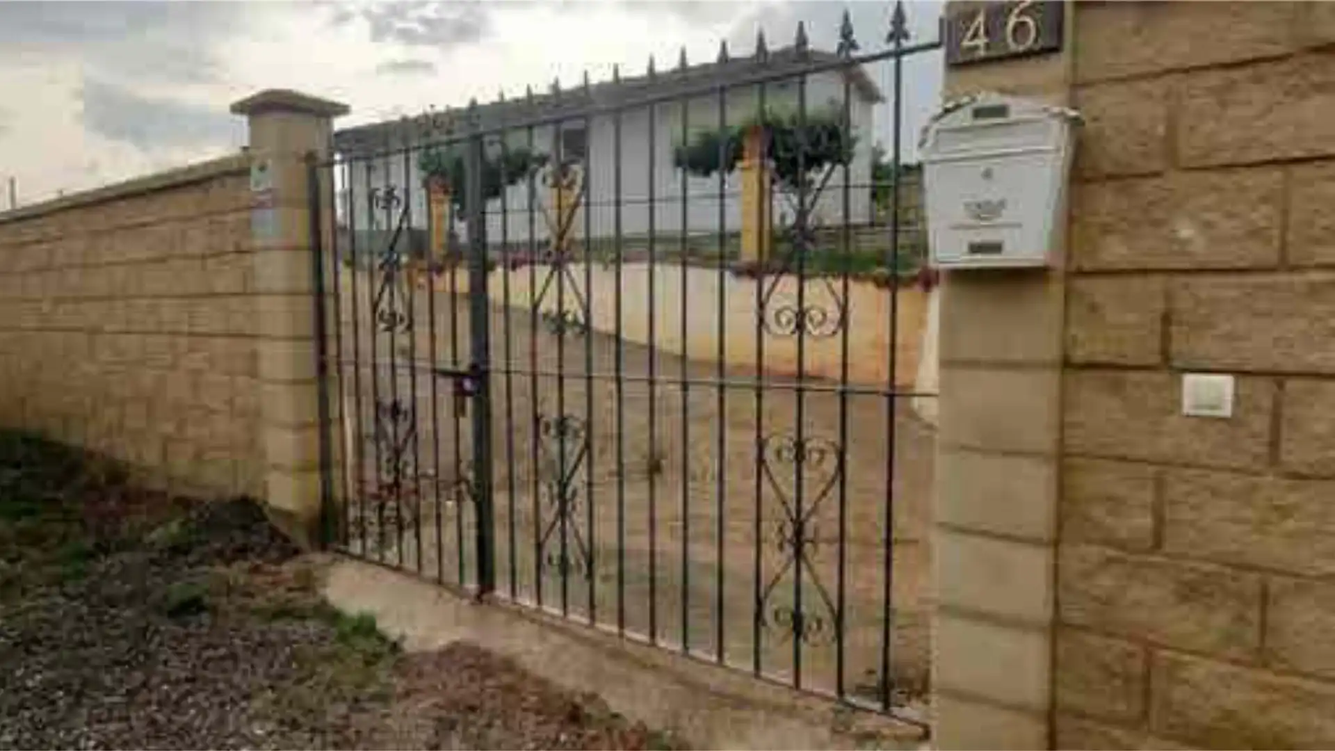 Casa o chalet en venta en Alija del Infantado con Calefacción, Jardín privado y Amueblado