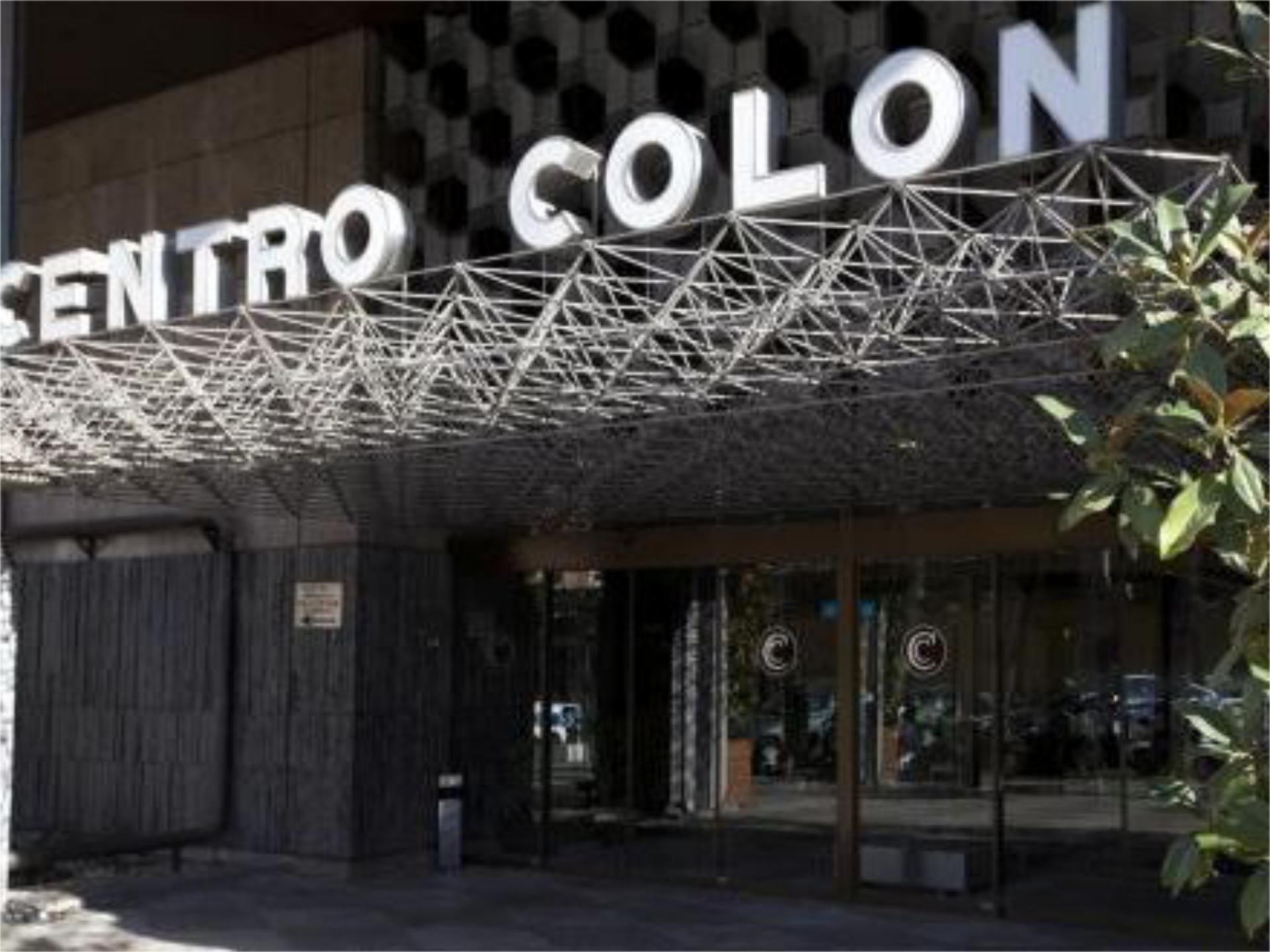 Vista exterior de Piso en venta en  Madrid Capital con Aire acondicionado y Piscina