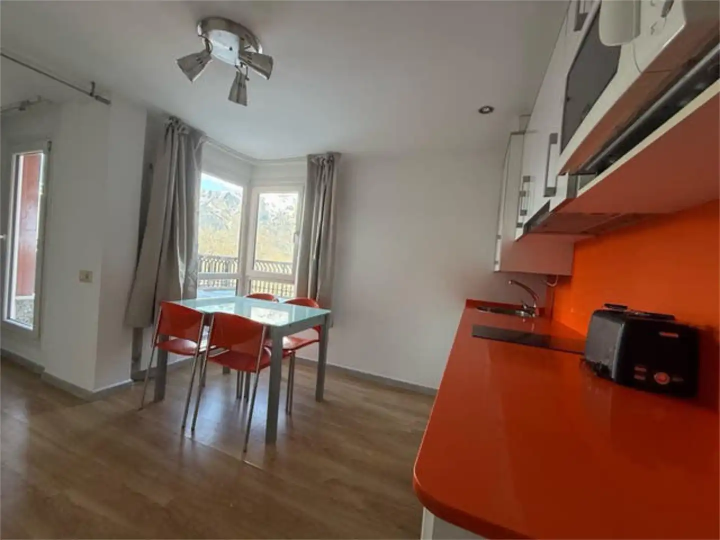 Flat for sale in Benasque Dining room of Flat for sale in Benasque with Terrace and Furnished