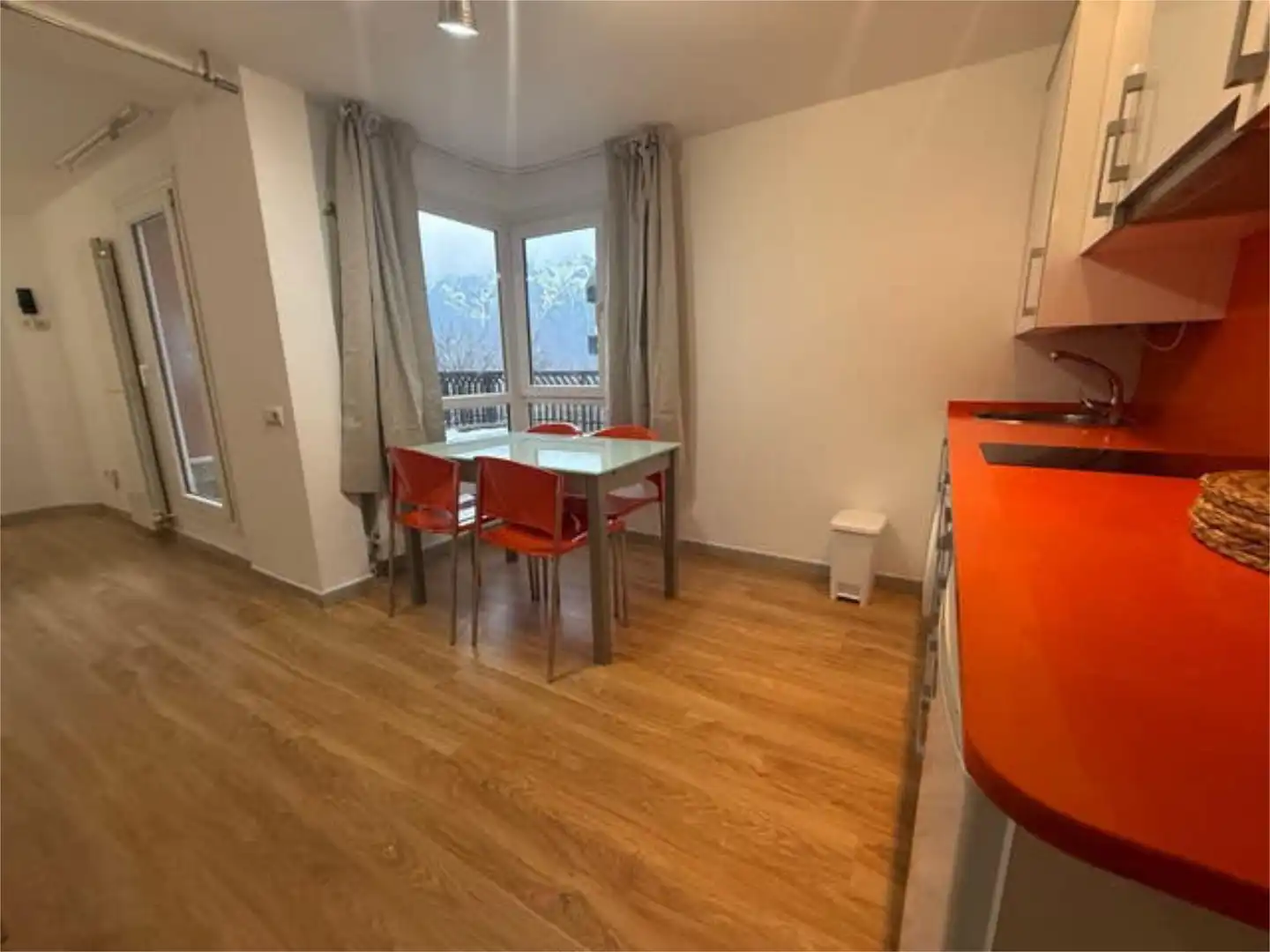 Flat for sale in Benasque Dining room of Flat for sale in Benasque with Terrace and Furnished