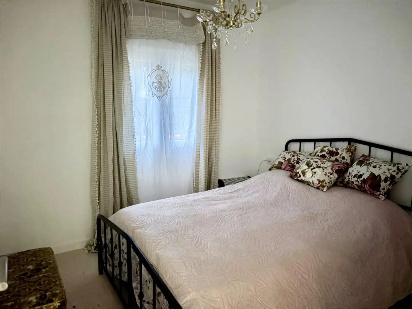 Casa o xalet de lloguer a M-600, 1, Mojadillas - Parque de las Infantas - El Paraiso Dormitori de Casa o xalet de lloguer en Valdemorillo amb Calefacció, Jardí privat i Moblat