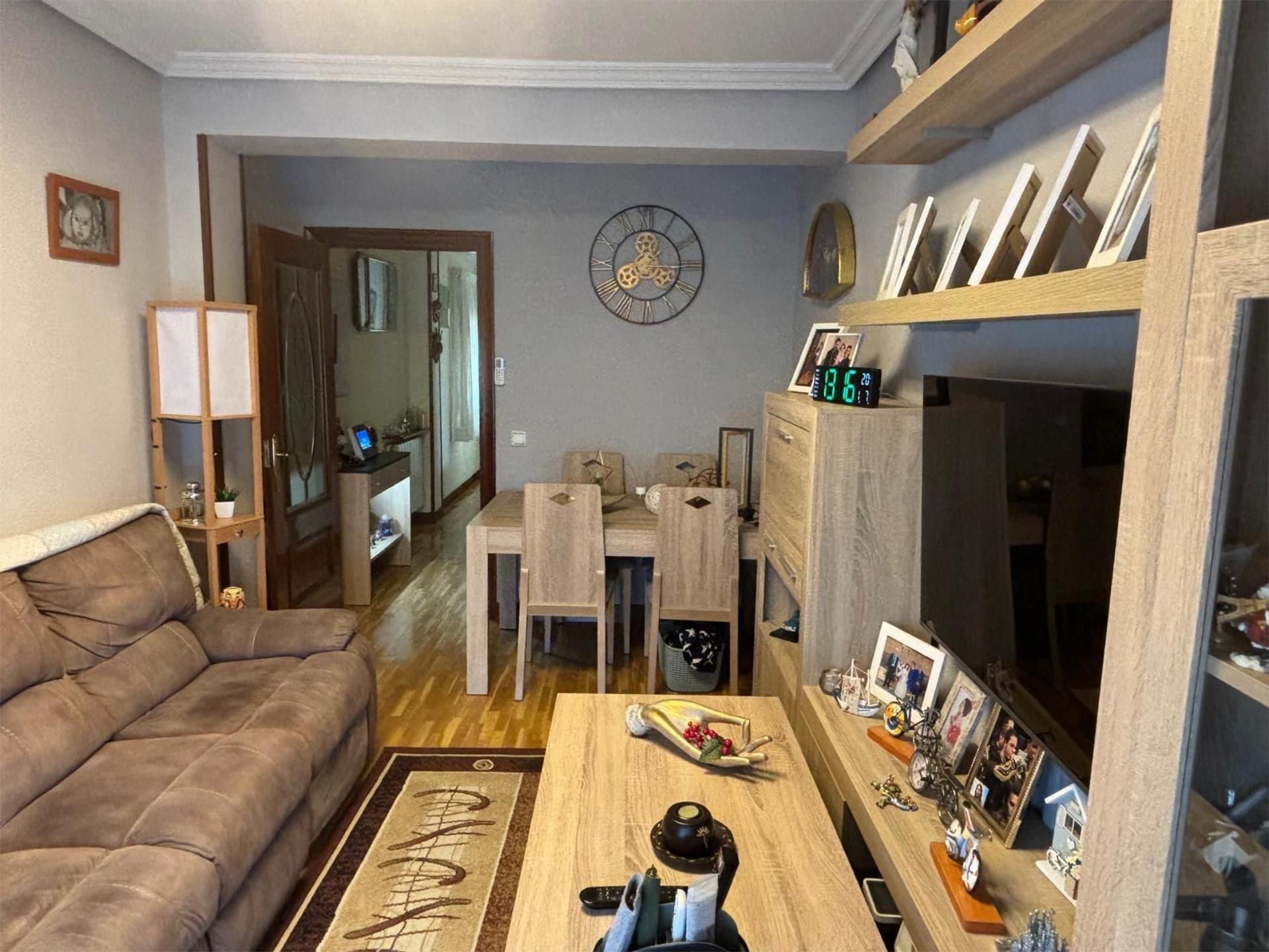 Sala d'estar de Pis en venda en Segovia Capital amb Aire condicionat, Terrassa i Balcó