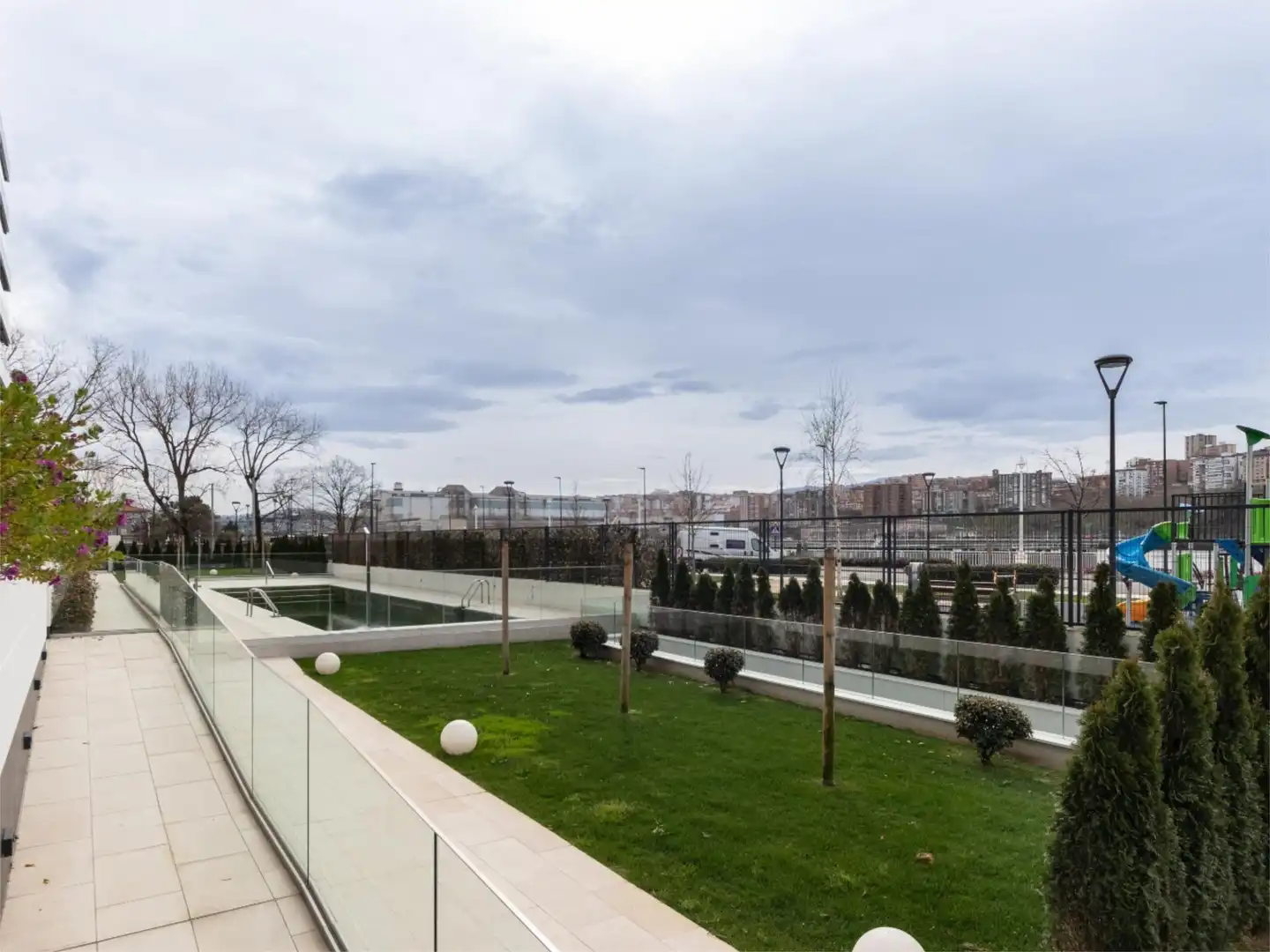 Pis en venda a Berdintasuna Kalea, 5, Lamiako - Txopoeta Terrassa de Pis en venda en Leioa amb Aire condicionat, Calefacció i Jardí privat