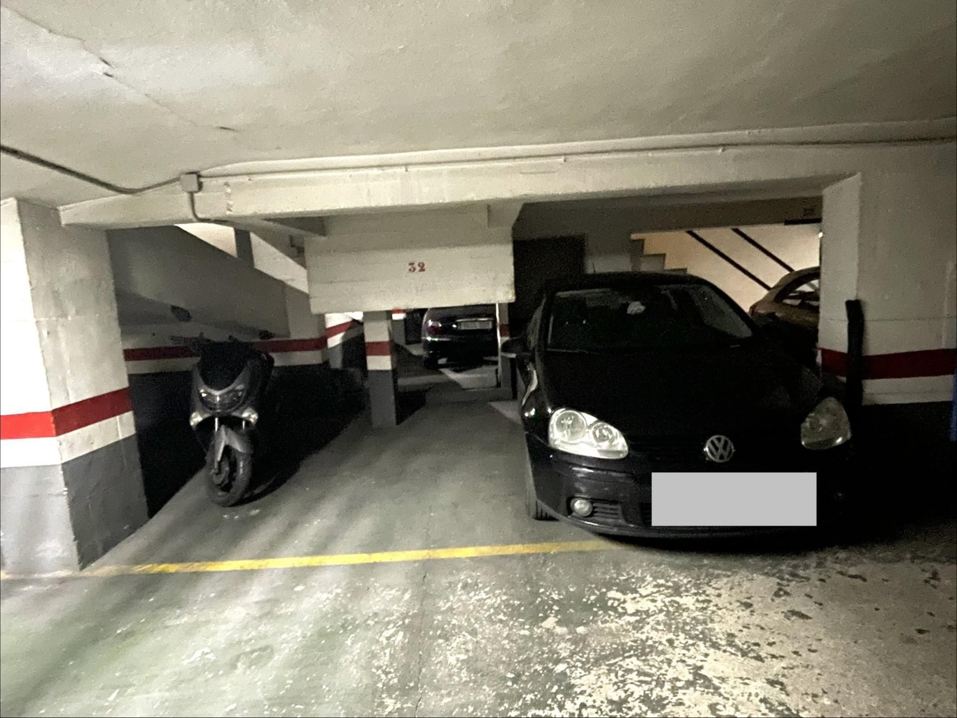 Parkplatz von Garage zur Miete in  Valencia Capital