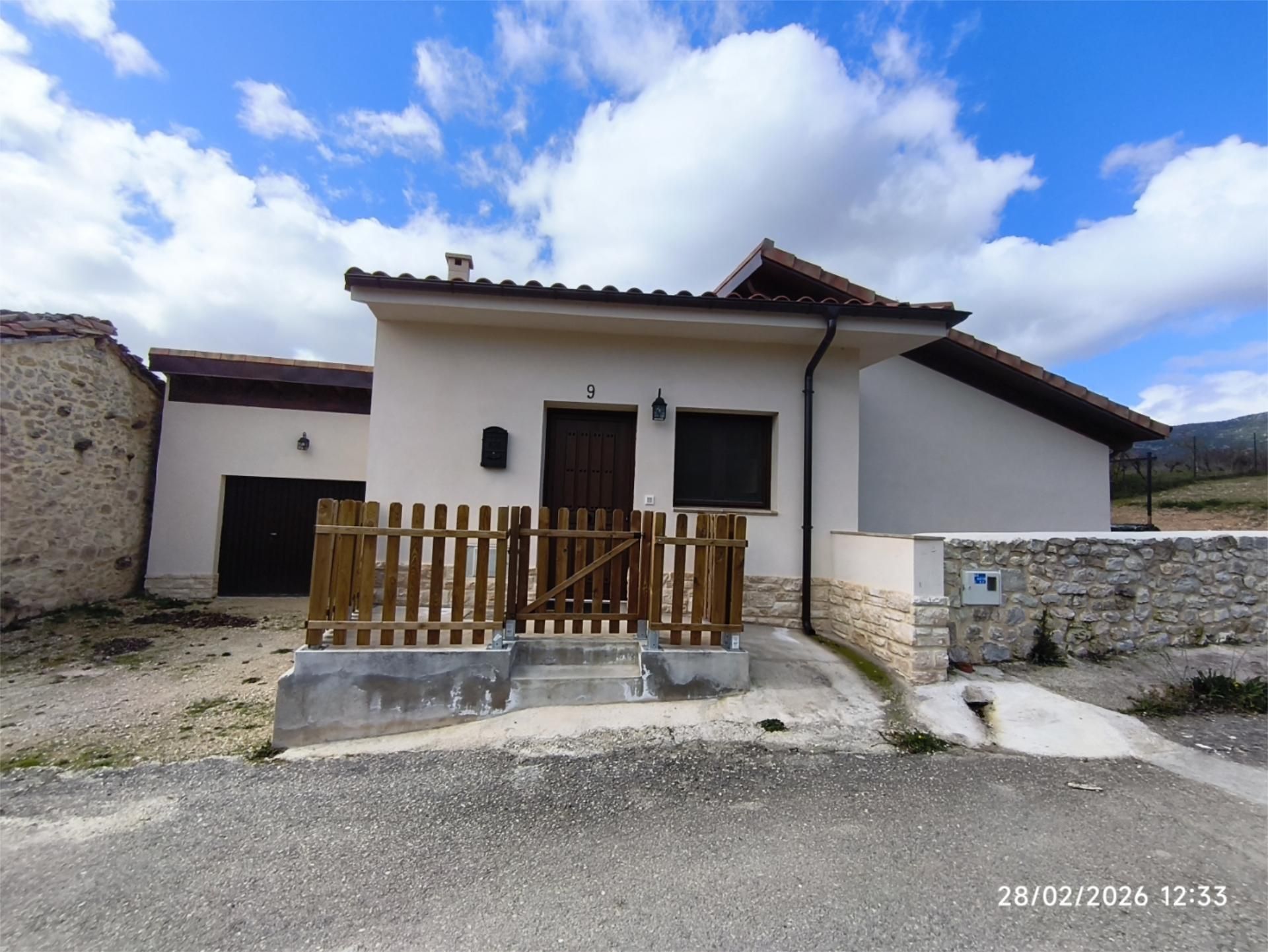 Vista exterior de Casa o chalet en venta en Merindad de Valdivielso con Calefacción, Jardín privado y Parquet