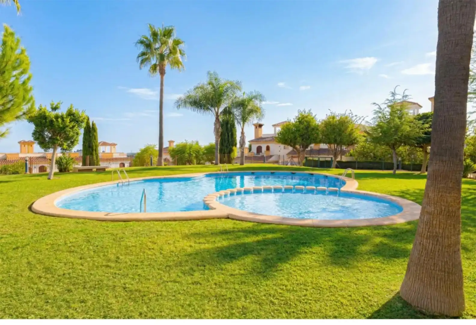 Jardín de Casa adosada en venta en Polop con Aire acondicionado, Calefacción y Jardín privado