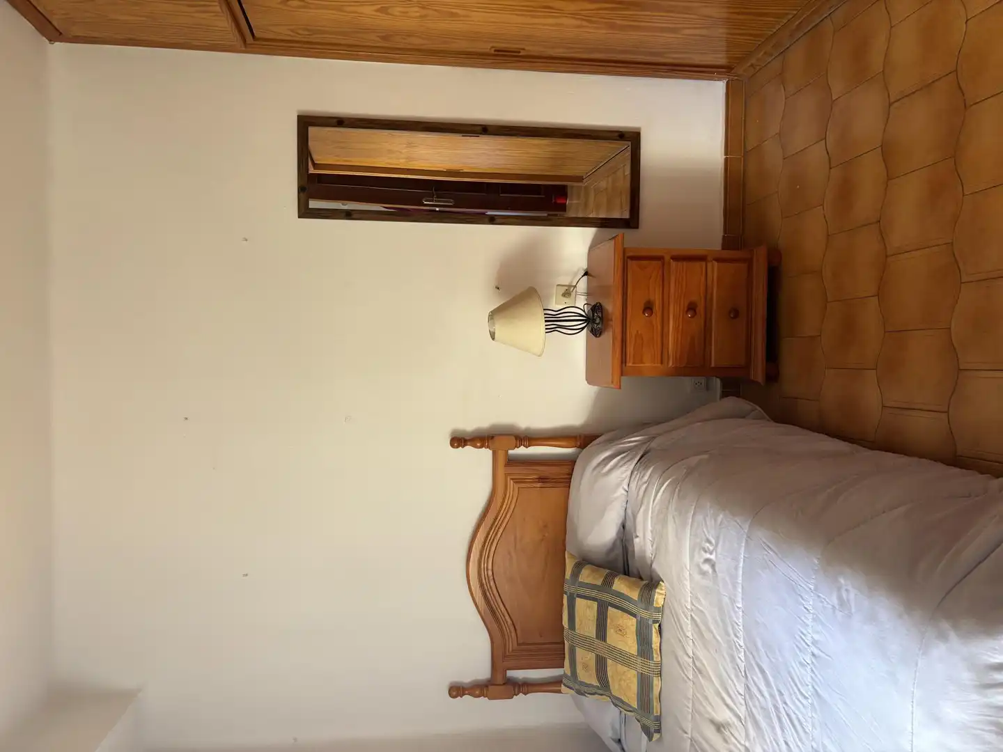 Piso en venta en Calle Juan Breva, 15, Divina Pastora Habitación de Piso en venta en Marbella con Terraza