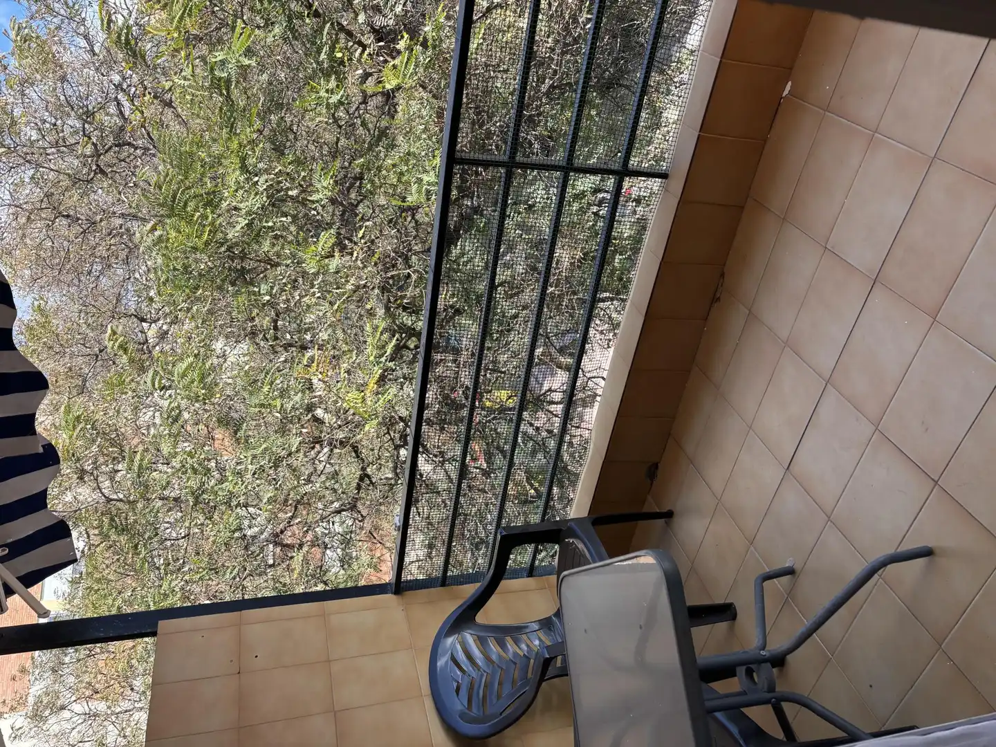 Piso en venta en Calle Juan Breva, 15, Divina Pastora Terraza de Piso en venta en Marbella con Terraza