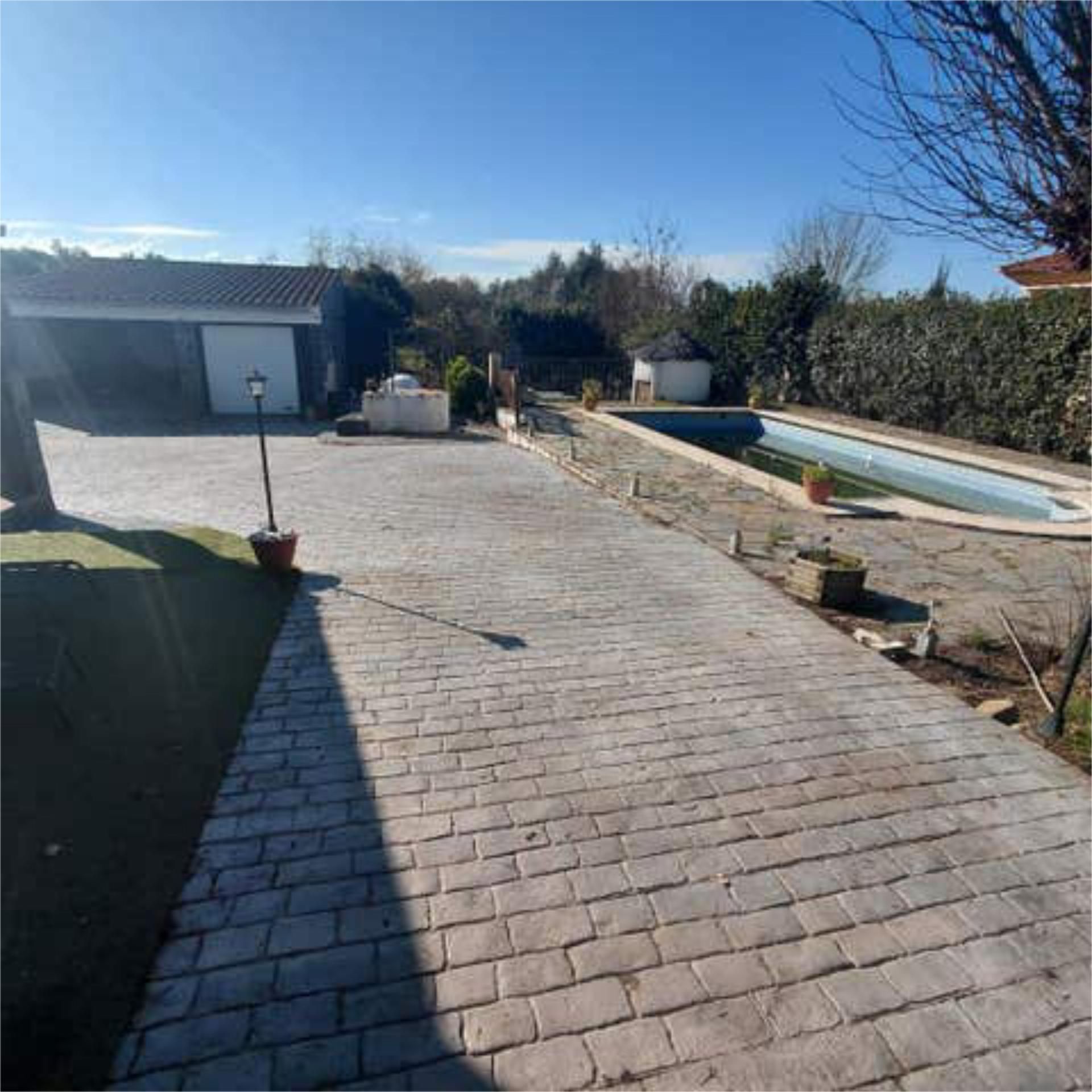 Exterior view of Single-family semi-detached for sale in Badajoz Capital  with Heating, Private garden and Storage room