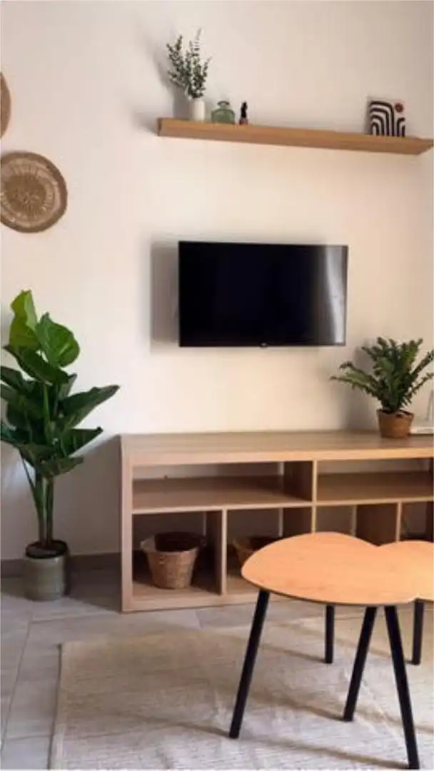 Living room of Flat for rent in Carmona  with Heating, Terrace and Storage room