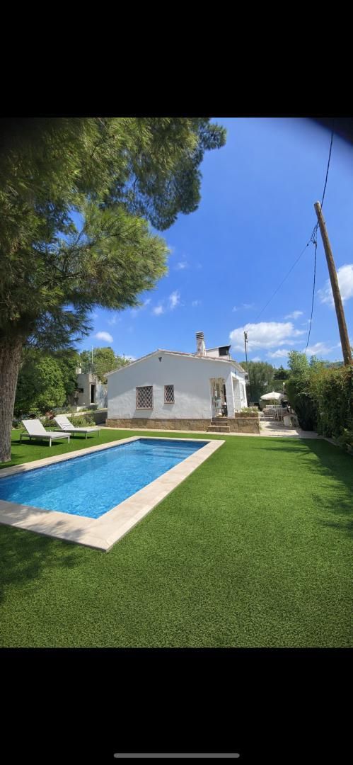 Vista exterior de Casa o xalet en venda en Sant Just Desvern