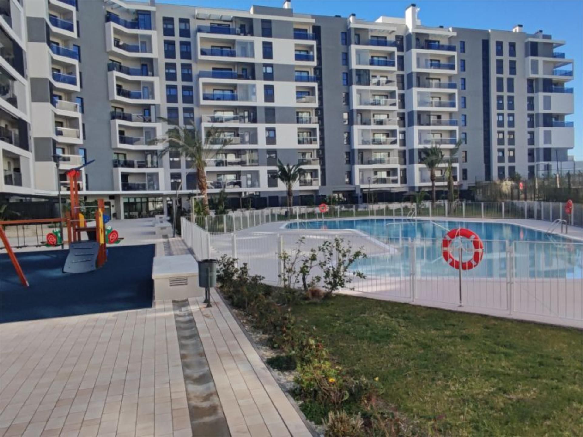 Piso de alquiler en Calle Juan Caturla Gosálvez, 4, Alicante / Alacant Piscina de Piso de alquiler en Alicante / Alacant con Aire acondicionado, Terraza y Piscina