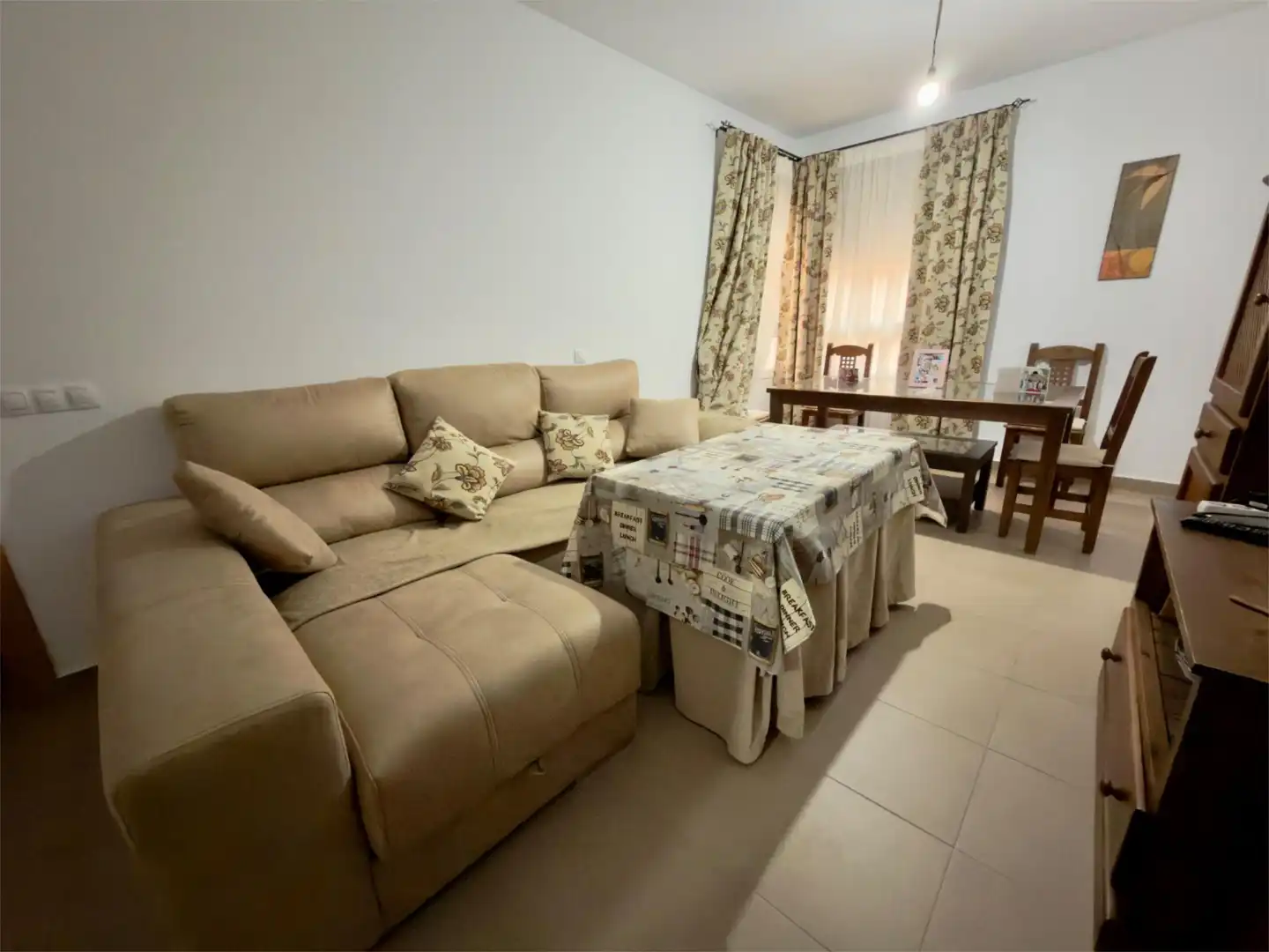Flat for sale in Calle Virgen del Rocio, 2, Villamartín Living room of Flat for sale in Villamartín with Air Conditioner and Balcony