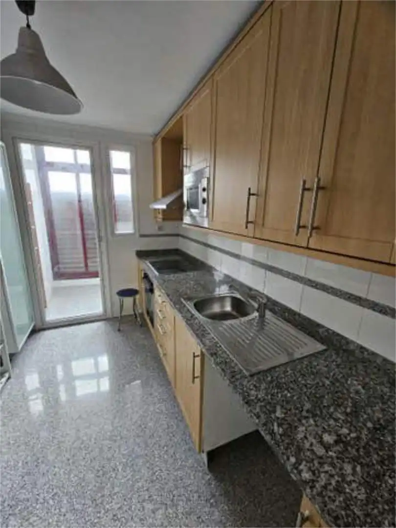 Flat for rent in Legazpi