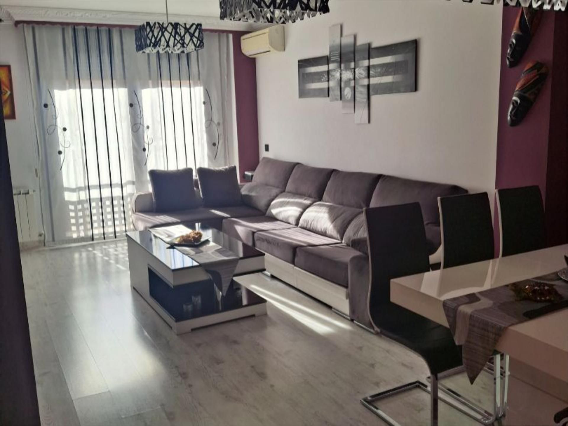 Sala de estar de Piso en venta en Torrejón de la Calzada con Aire acondicionado y Balcón