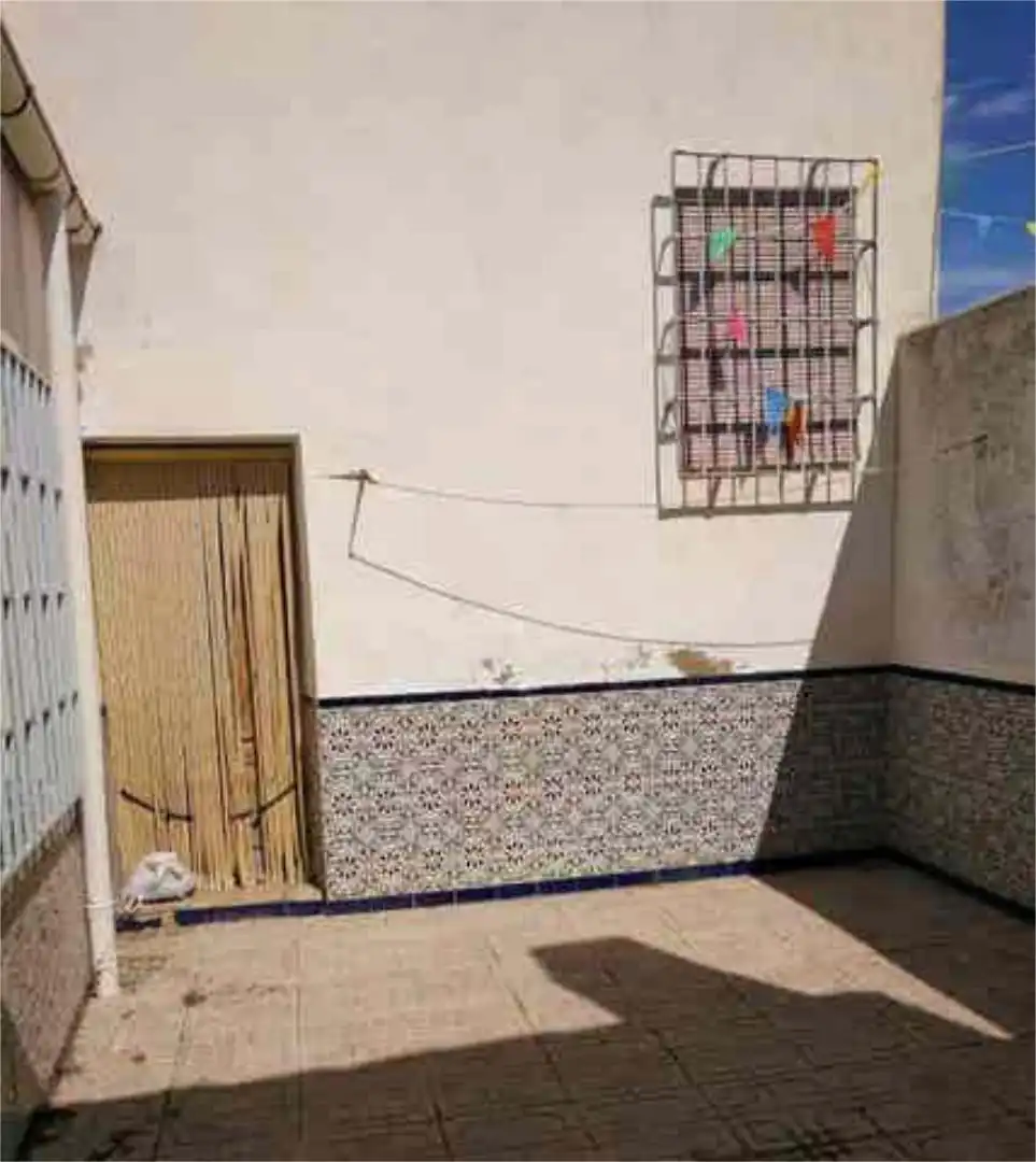 Casa o chalet en venta en Fuentealbilla Vista exterior de Casa o chalet en venta en Fuentealbilla con Terraza, Trastero y Amueblado