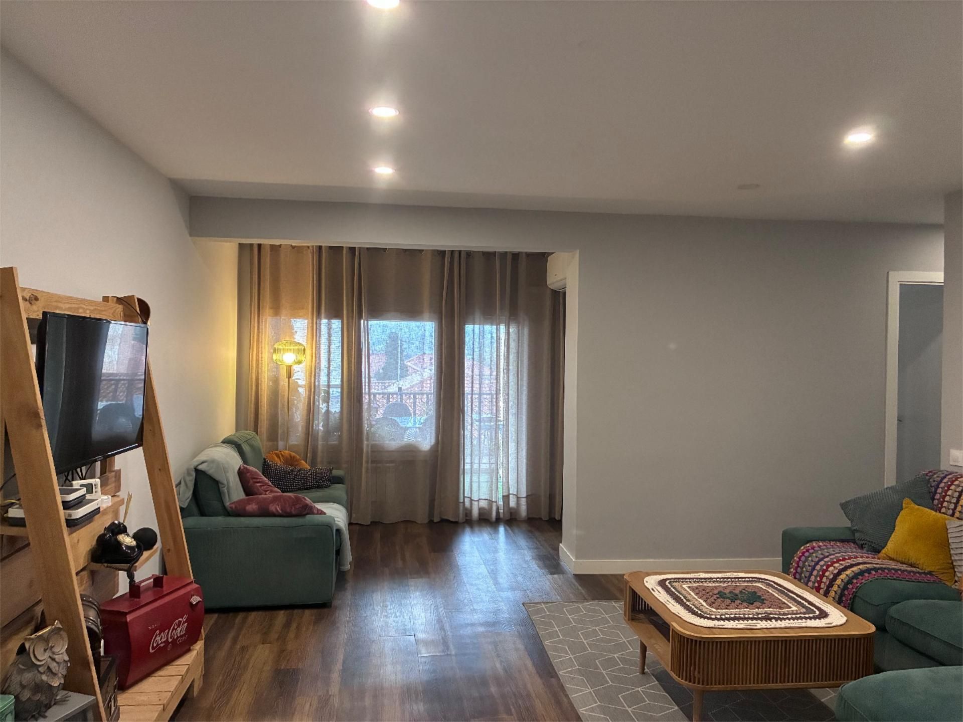 Flat for sale in Calle Barberán y Collar, 12, Colonia-Bripac Living room of Flat for sale in Alcalá de Henares with Air Conditioner and Terrace