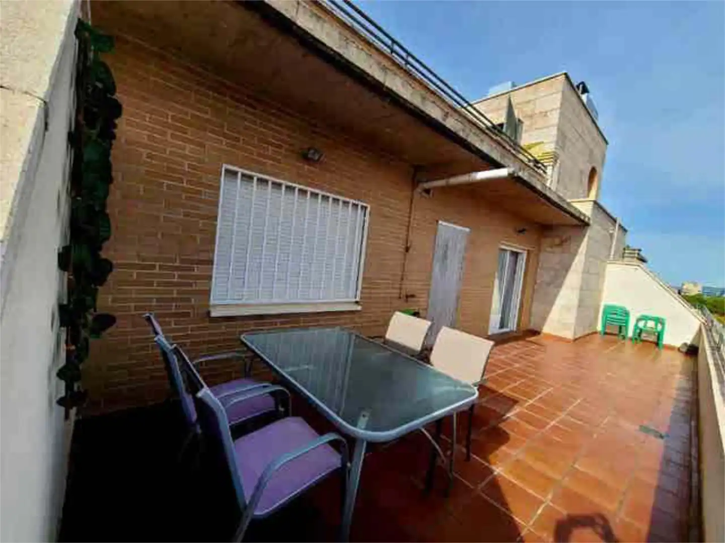 Wohnung zum Verkauf in Larache Terrasse von Wohnung zum Verkauf in Ciudad Real mit Heizung, Privatgarten und Terrasse