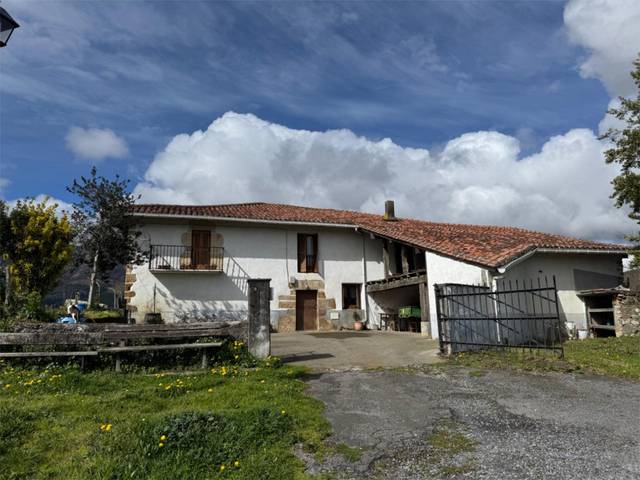 Piso en Venta en Barrio Barajuen, 24 en Aramaio