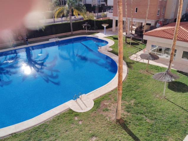 Piso en Alquiler en Avenida Oviedo, 11 en Playa de San Juan