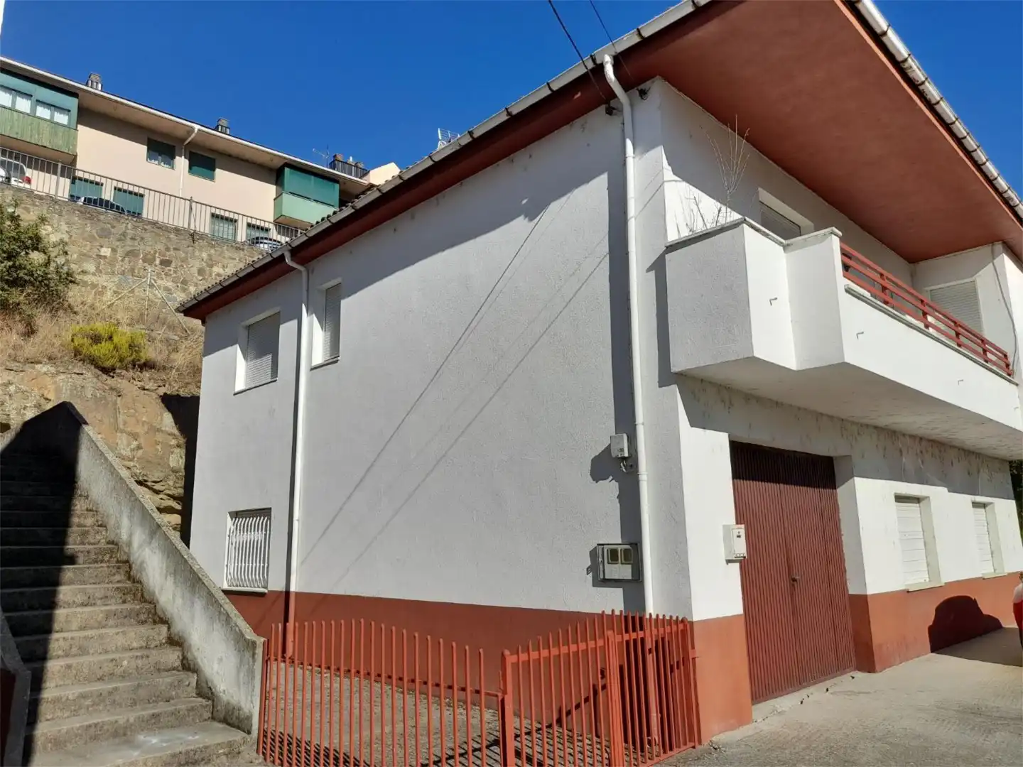 Casa o chalet en venta en Calle Fonfría, 4, Torre del Bierzo Vista exterior de Casa o chalet en venta en Torre del Bierzo con Calefacción, Jardín privado y Parquet