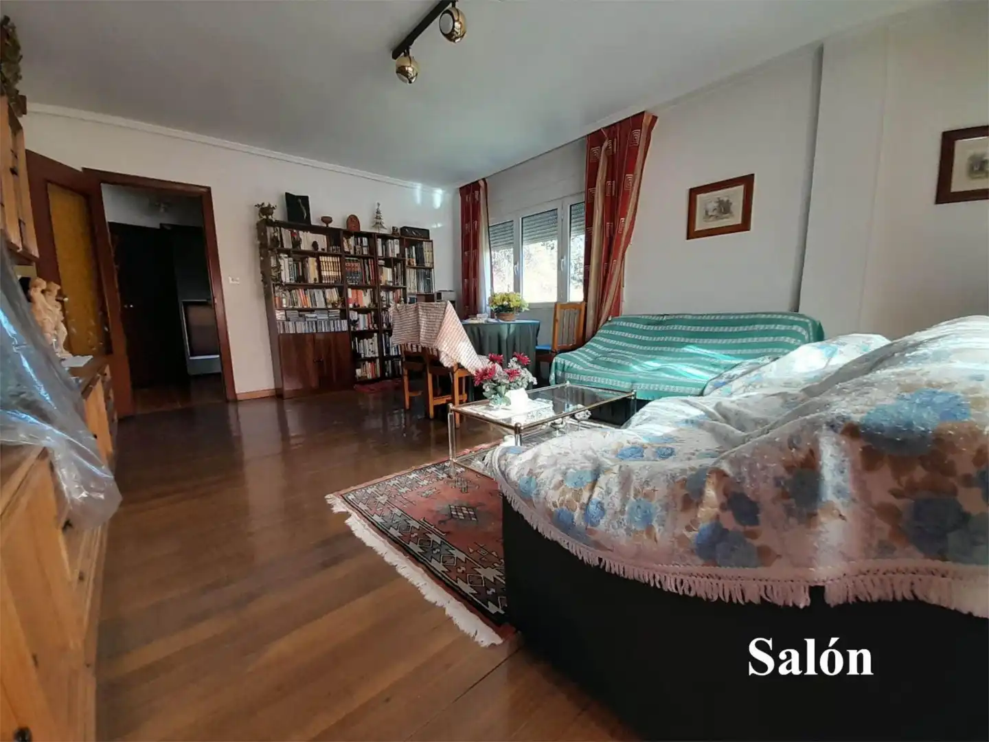 Casa o chalet en venta en Calle Fonfría, 4, Torre del Bierzo Sala de estar de Casa o chalet en venta en Torre del Bierzo con Calefacción, Jardín privado y Parquet