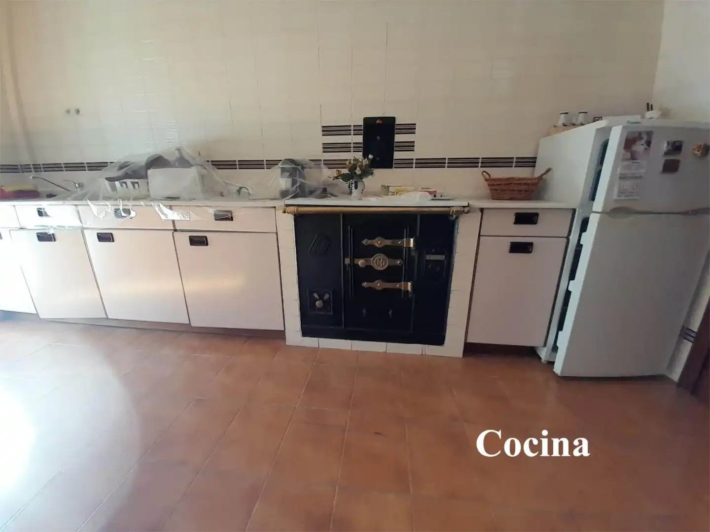 Casa o chalet en venta en Calle Fonfría, 4, Torre del Bierzo Cocina de Casa o chalet en venta en Torre del Bierzo con Calefacción, Jardín privado y Parquet
