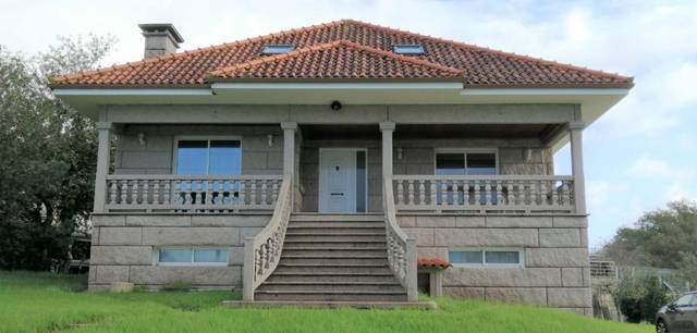 Casa-chalet en Alquiler en Camiño Comesaña, 16 en Priegue