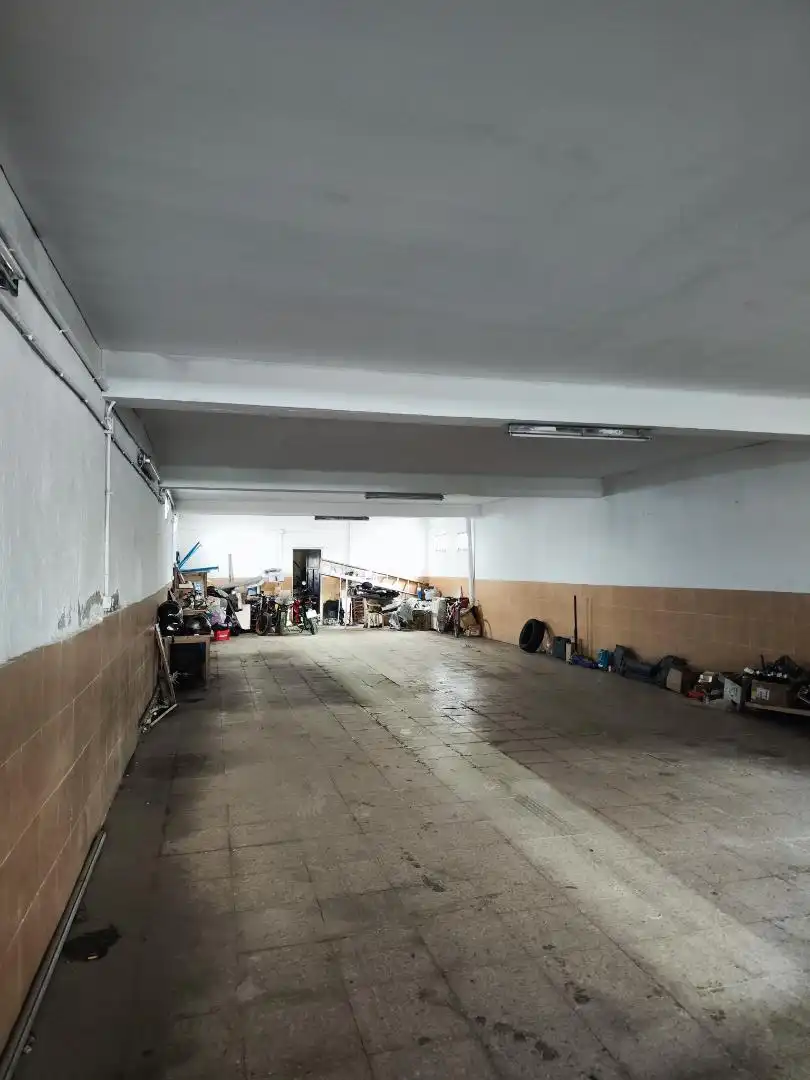 Casa adosada en venta en Calle Zaorejas, 16, Aeropuerto Casa adosada en venta en Madrid con Jardín privado, Terraza y Trastero