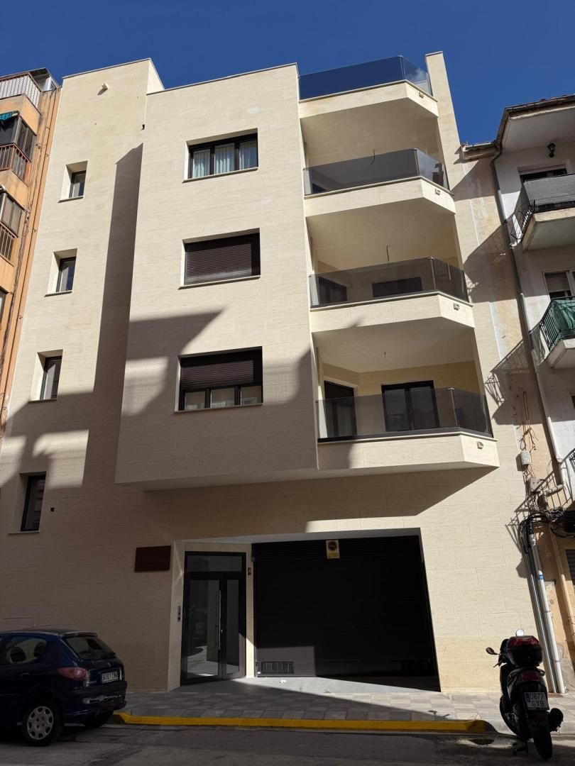 Exterior view of Flat for sale in  Albacete Capital  with Air Conditioner and Balcony