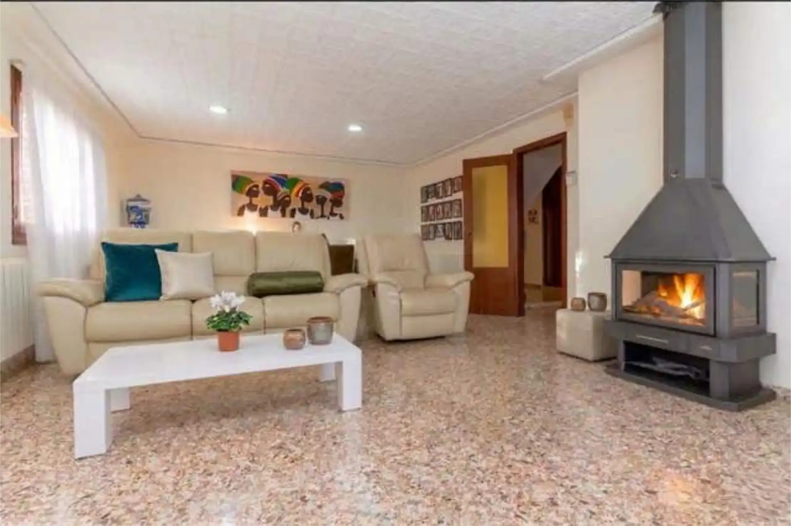 Sala de estar de Casa adosada en venta en Paterna con Terraza y Piscina