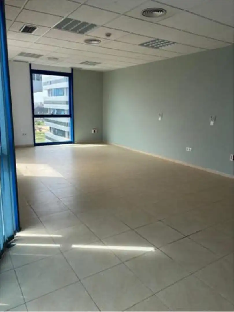 Oficina de alquiler en Sevilla con Aire acondicionado