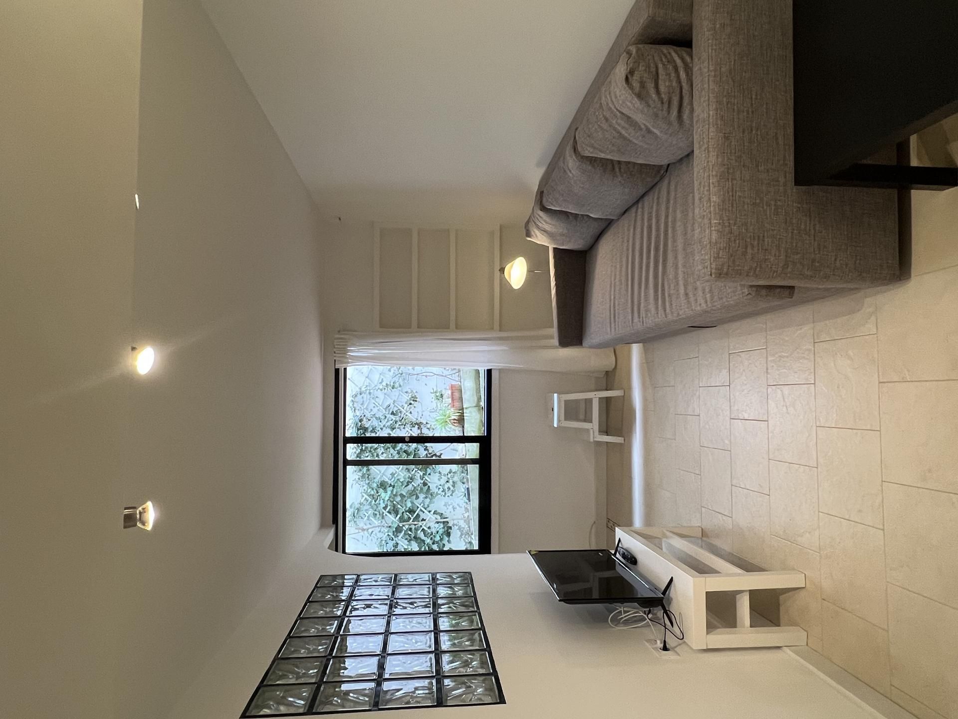 Wohnzimmer von Erdgeschoss zum Verkauf in  Madrid Capital mit Schwimmbad