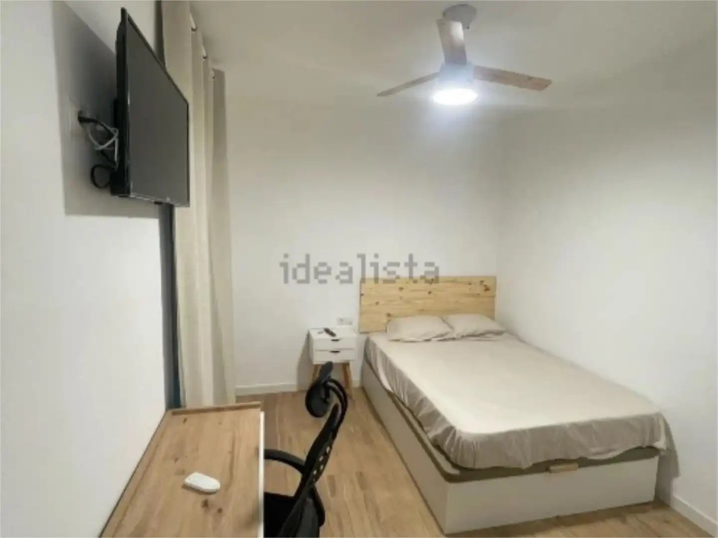 Schlafzimmer von Wohnung zur untervermieten in Sabadell mit Heizung, Terrasse und Möbliert
