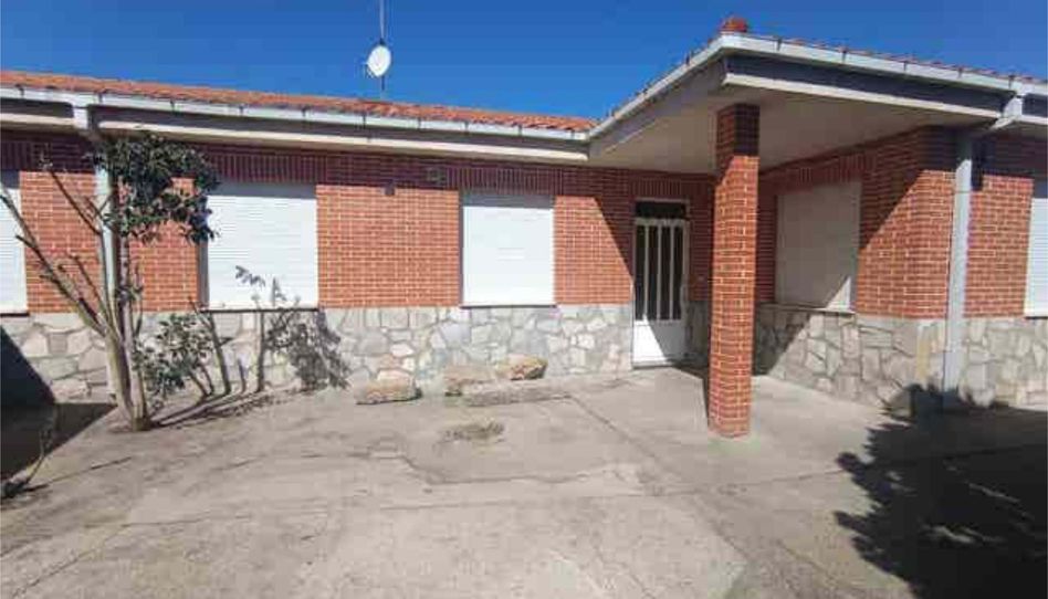 Houses for sale in San Cristóbal de Entreviñas, Zamora - image 1 Photo 1 of Houses for sale in San Cristóbal de Entreviñas, Zamora