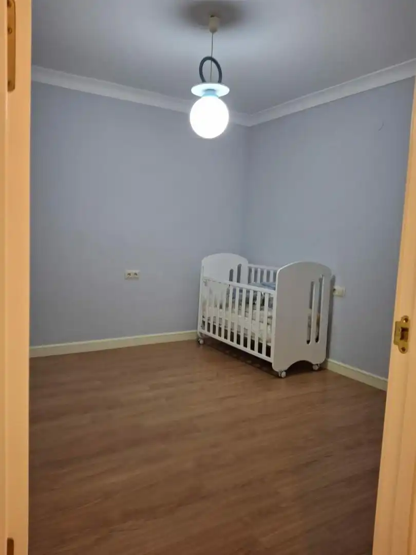 Piso en venta en Calle Ancha, 107, Aguilar de la Frontera Habitación de Piso en venta en Aguilar de la Frontera con Aire acondicionado, Calefacción y Jardín privado