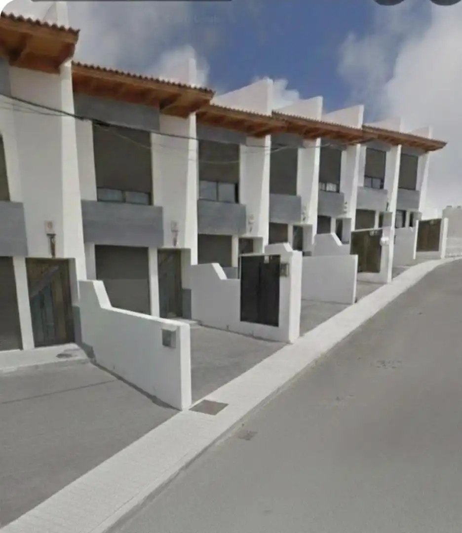 Vista exterior de Dúplex en venta en Las Palmas de Gran Canaria con Jardín privado, Parquet y Parking comunitario