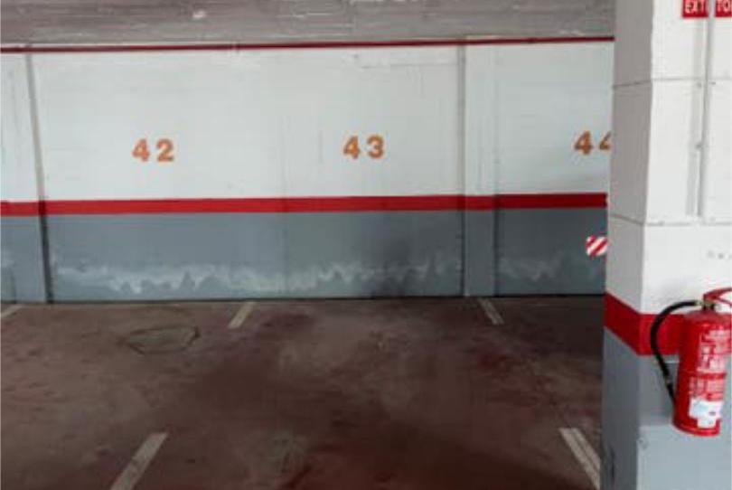 Garaje de alquiler en La Carolina - Guadalpín, Marbella - imagen 1 Foto 1 de Garaje de alquiler en La Carolina - Guadalpín, Marbella