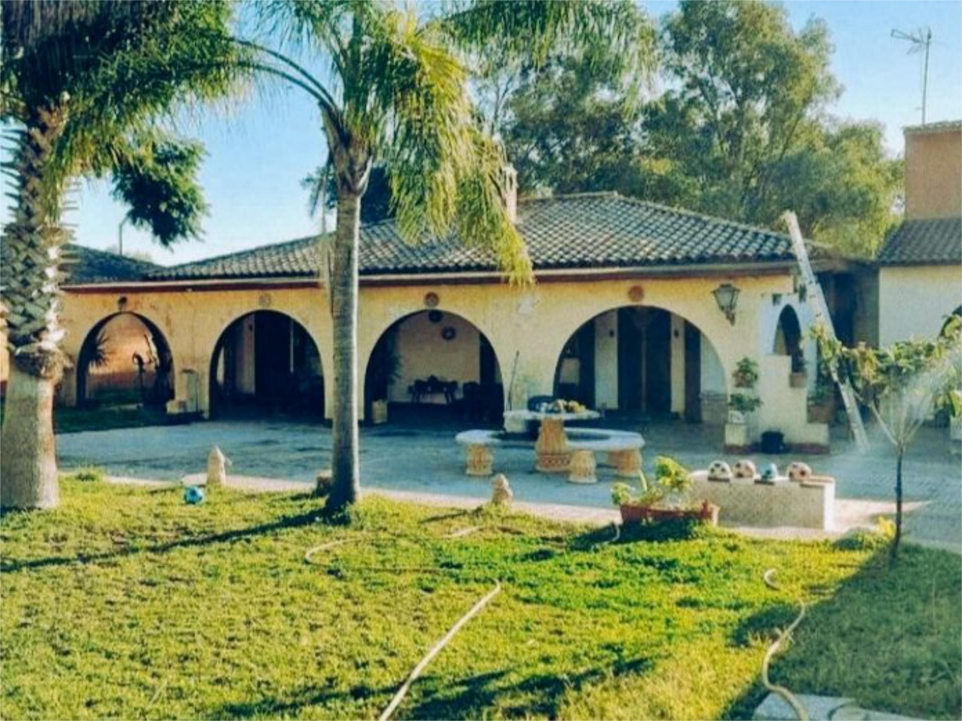 Casa o xalet en venda a Hijuela del Tio Gilito, 50, Cuatro Pinos - El Carmen Vista exterior de Casa o xalet en venda en El Puerto de Santa María amb Aire condicionat i Terrassa