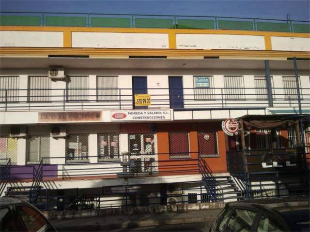 Local comercial en Alquiler en Benacazón