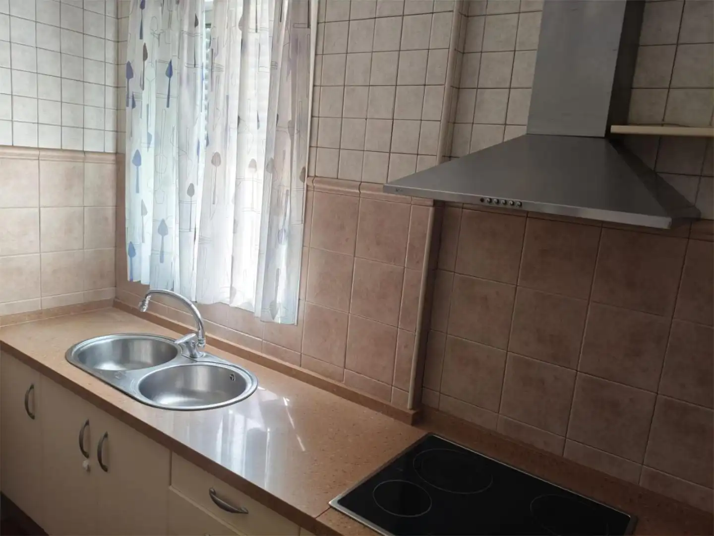 Piso en venta en Avenida de Blas Infante, 72, Posadas Cocina de Piso en venta en Posadas con Aire acondicionado, Calefacción y Terraza