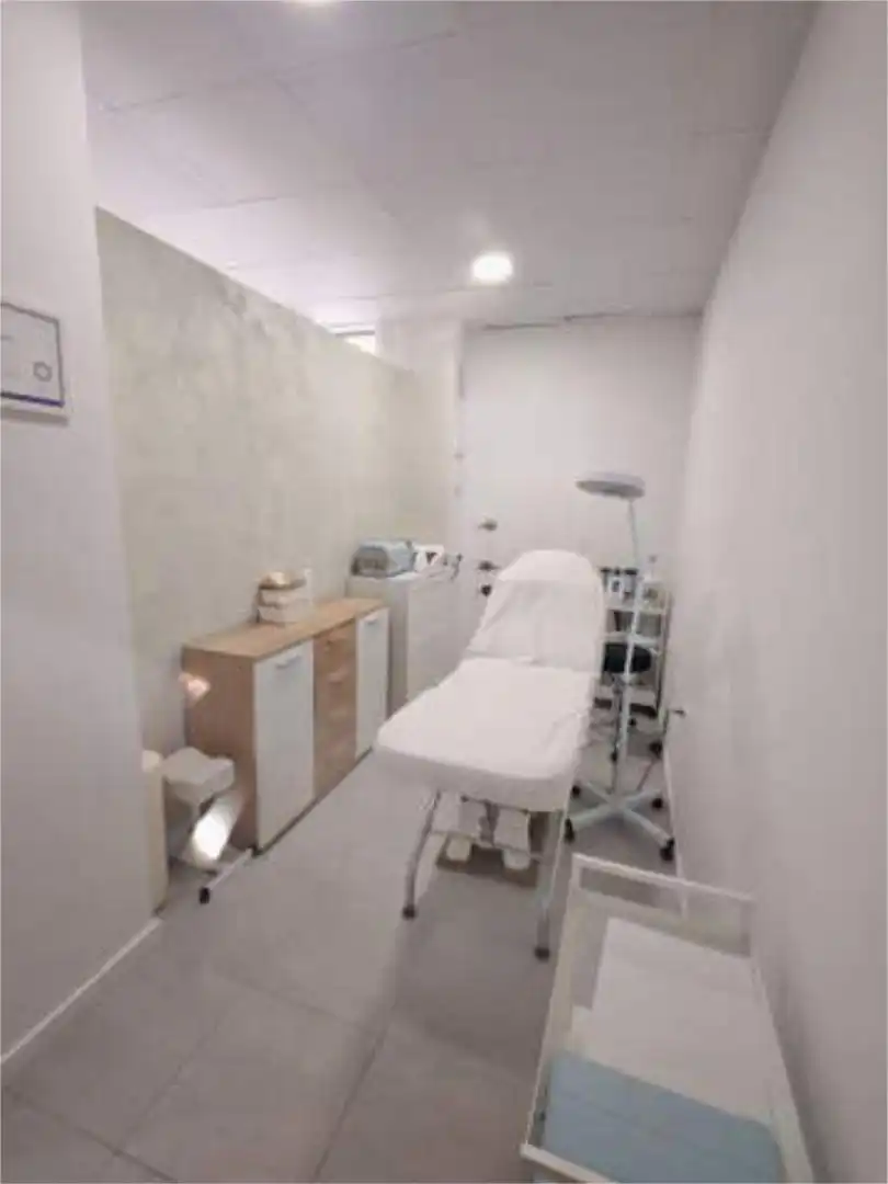 Oficina de lloguer a La Unión - Cruz de Humilladero - Los Tilos Dormitori de Oficina de lloguer en Málaga amb Aire condicionat