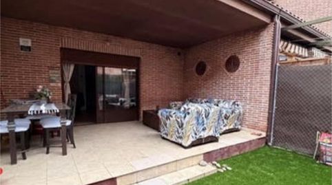 Foto 2 de Casa adosada en venta en Galápagos, Guadalajara