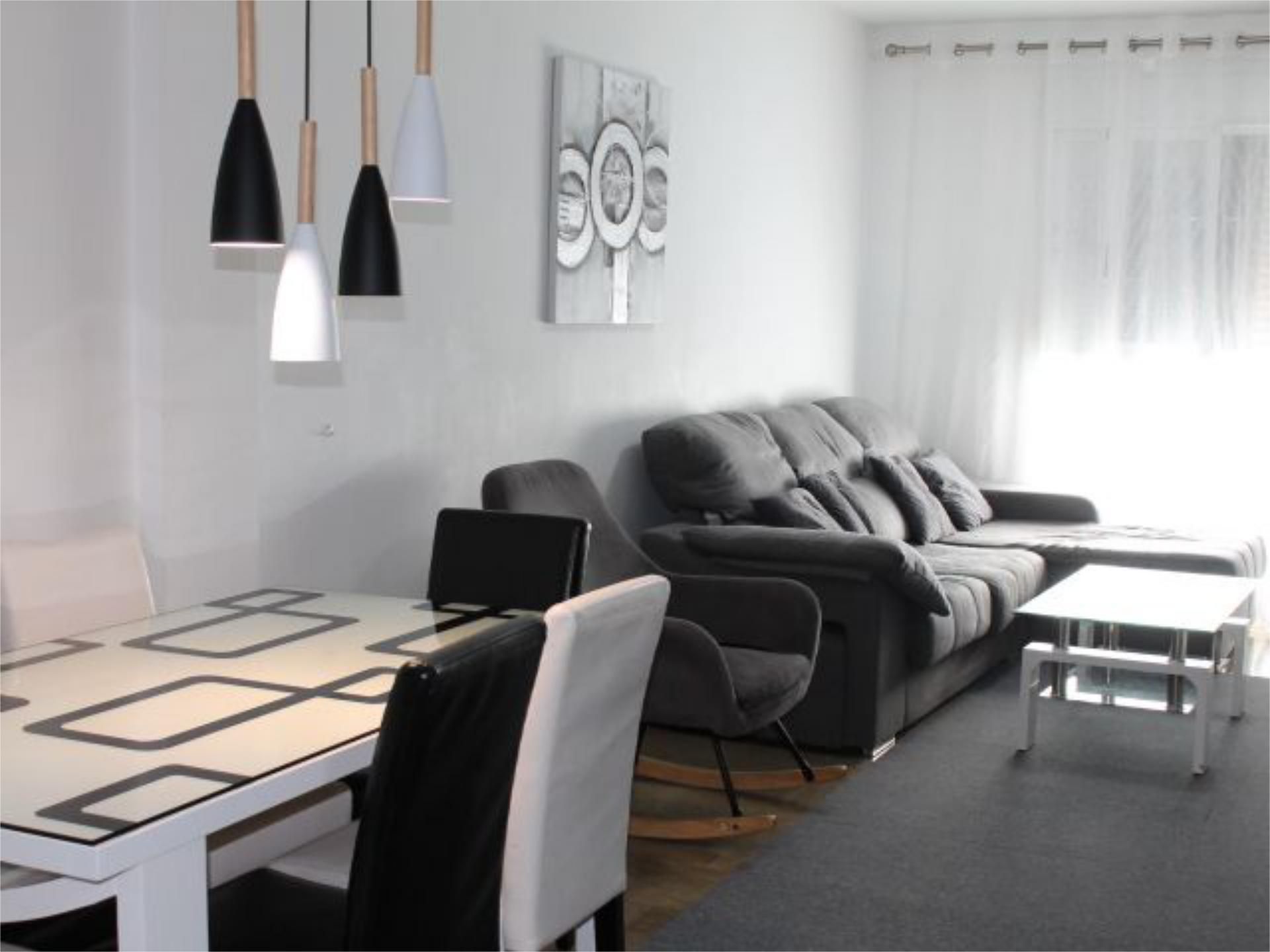 Wohnzimmer von Wohnung zum Verkauf in Sagunto / Sagunt mit Klimaanlage, Heizung und Privatgarten