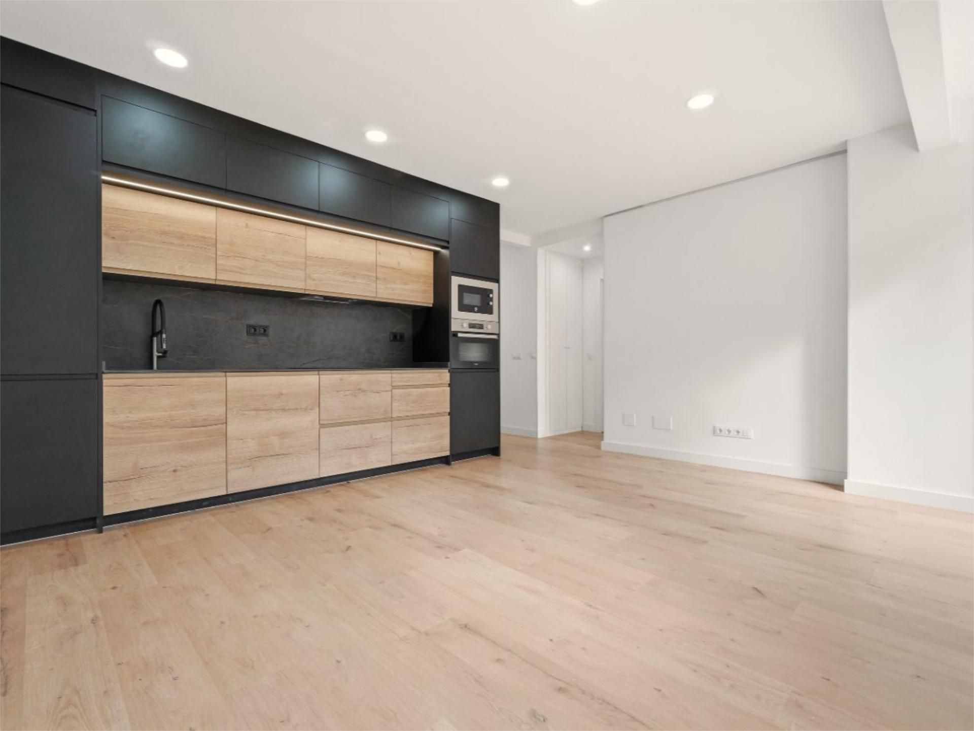 Küche von Wohnung zum Verkauf in  Madrid Capital